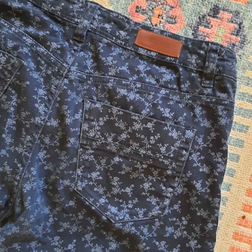 L.o.g.g by H&M Jeans - Picture 6 of 6